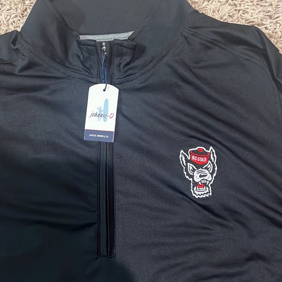 New with Tags Johnnie-O N.C. State 1/4 Zip Pullover - Picture 3 of 6